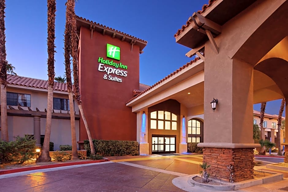 Holiday Inn Express & Suites Rancho Mirage