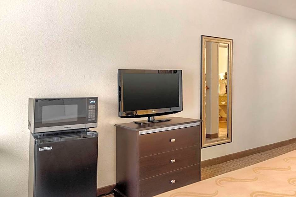 Quality Inn & Suites Limon