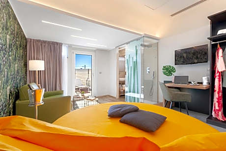 Junior Suite with Spa Bath