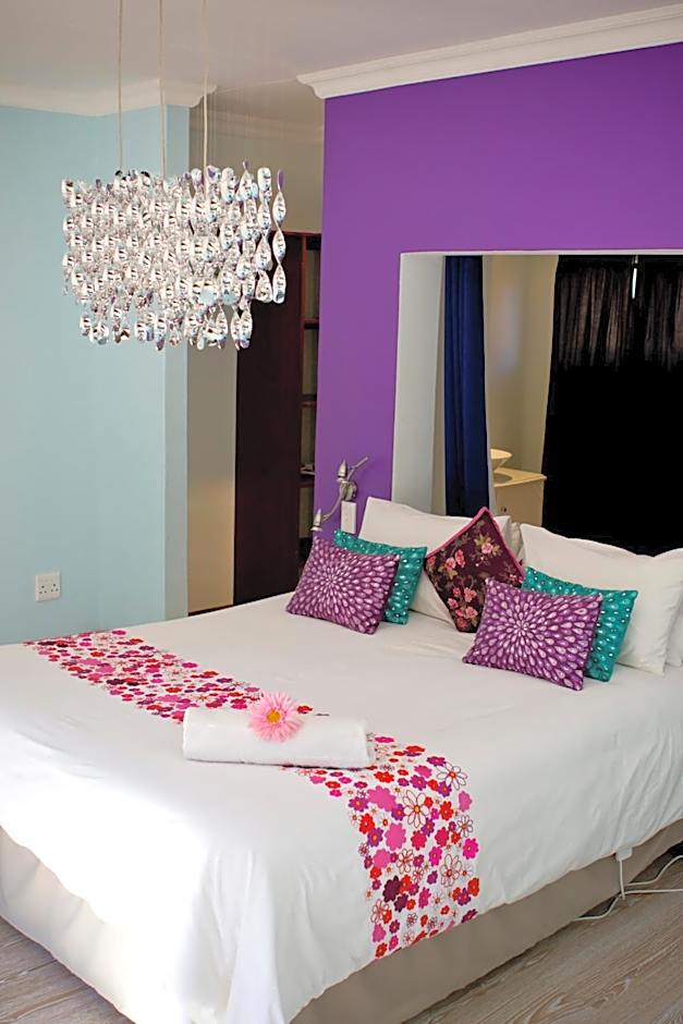 Villa Mexicana Guesthouse