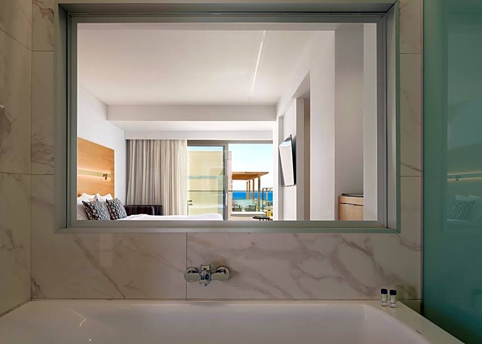 High Beach White - Adults Only