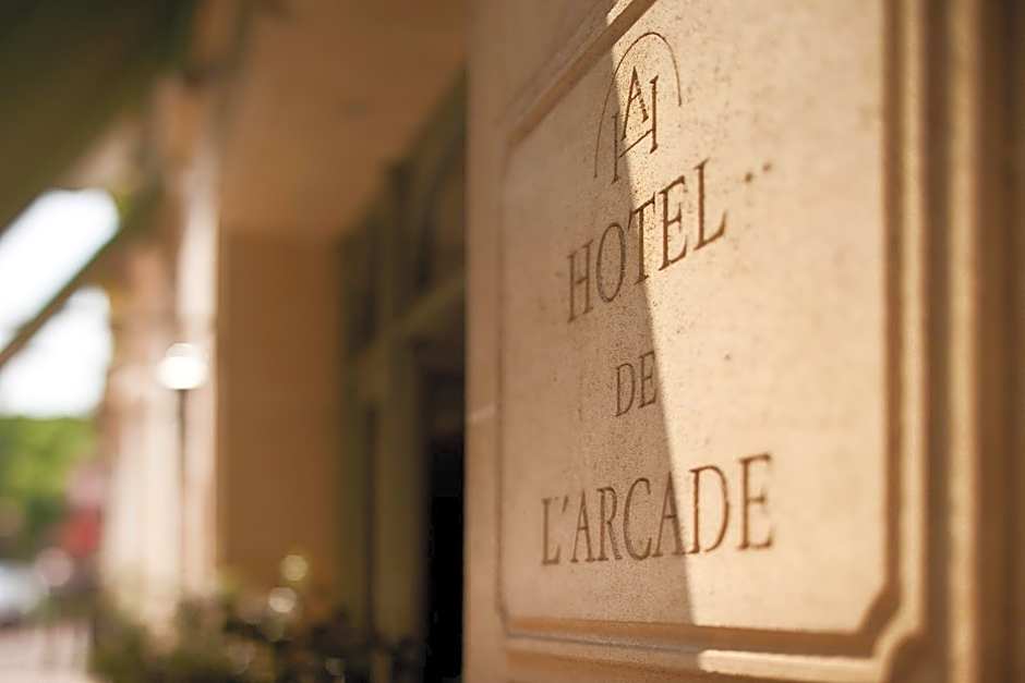 Hôtel De l'Arcade