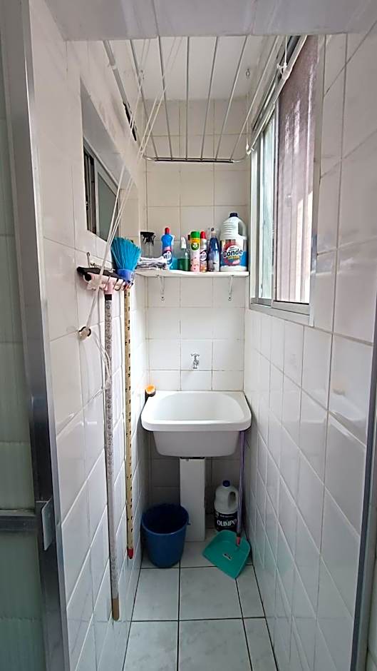 Apartamento Térreo - 40m da Praia - Enseada - Guarujá