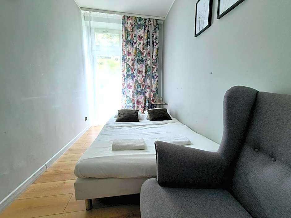 PINI HOSTEL - Przytulne pokoje w centrum Krakowa