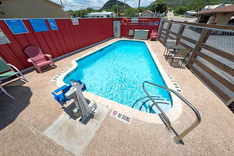 Americas Best Value Inn The Legends Inn