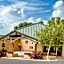 Americas Best Value Inn and Suites Atlantic