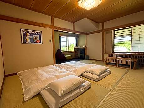 Japanese-Style Room