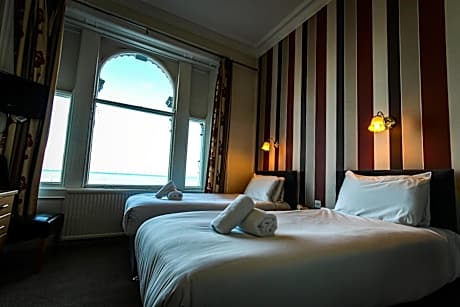 Twin Room with Sea View