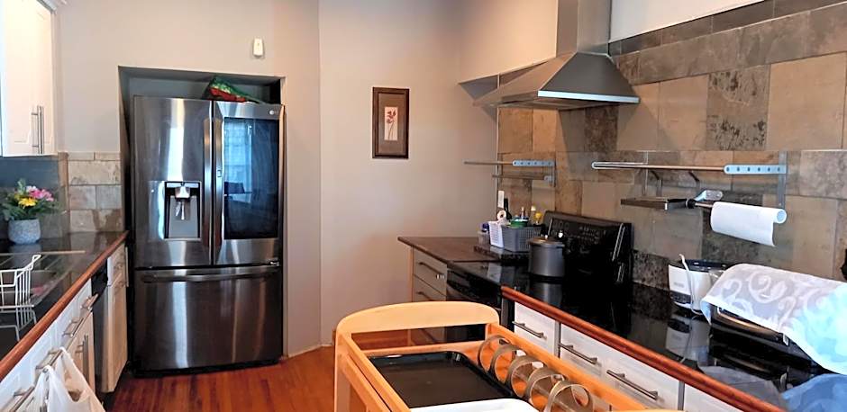 Waterfront Home Windsor ,On, Ca