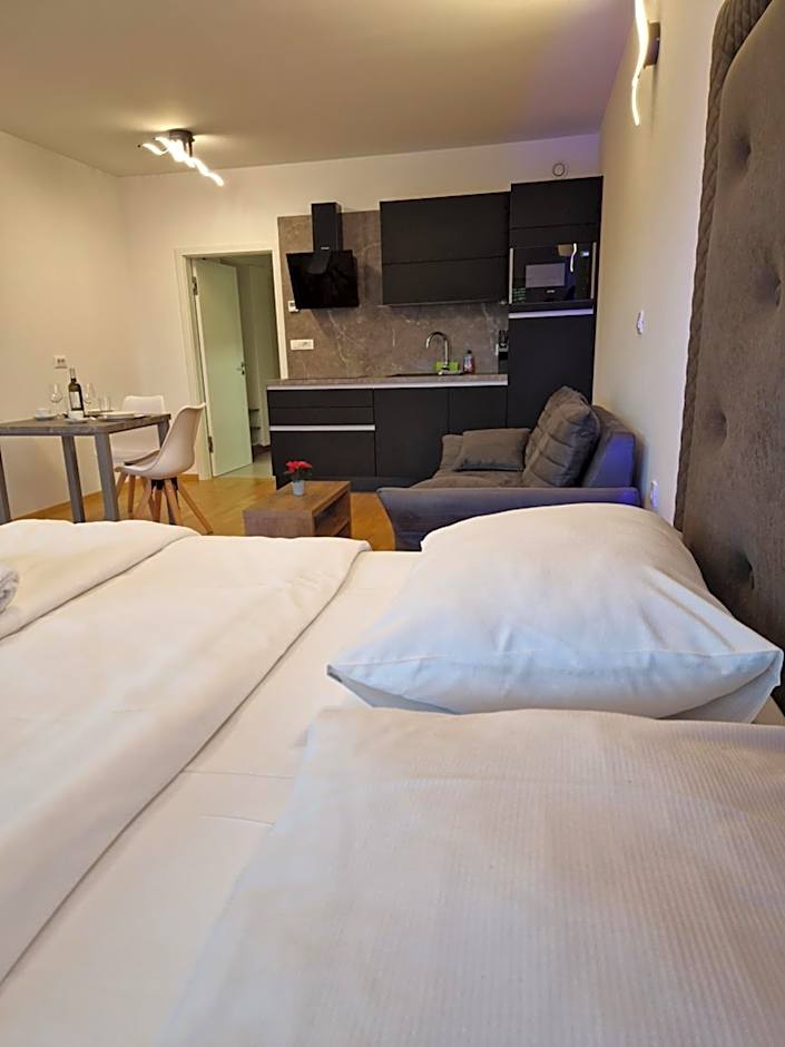 Apartments & Burgers REZIDENCA PIPANOVA