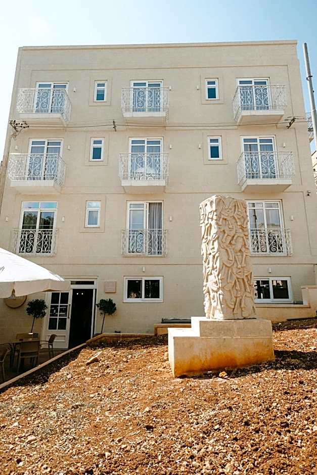 Townhouse17 Boutique Bed & Breakfast