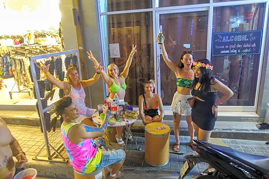 The Rendezvous Fullmoon Hostel