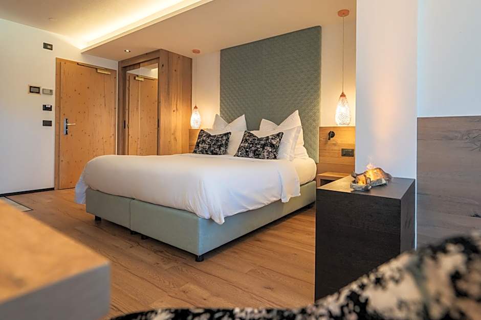 Photo 1 of 6 of Junior Suite