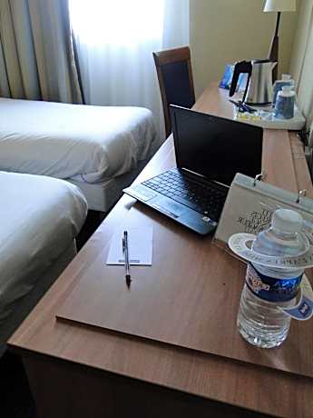 Triple Room with 3 Single Beds