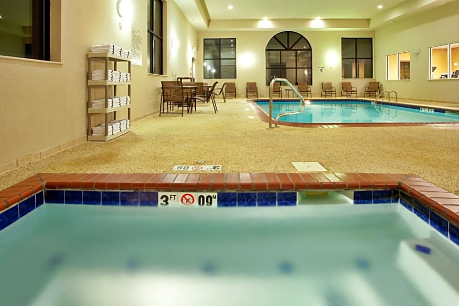 Holiday Inn Express Hotel & Suites Claypool Hill -Richlands Area By IHG