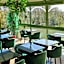 Relais Saint Louis, Logis