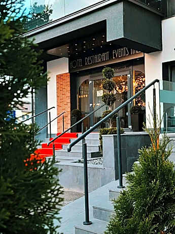 EPIC CENTRUM HOTEL