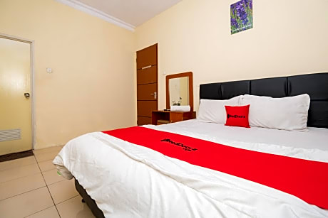 RedDoorz Syariah @ Danau Maninjau Sawojajar