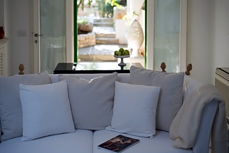 Suite with jacuzzi