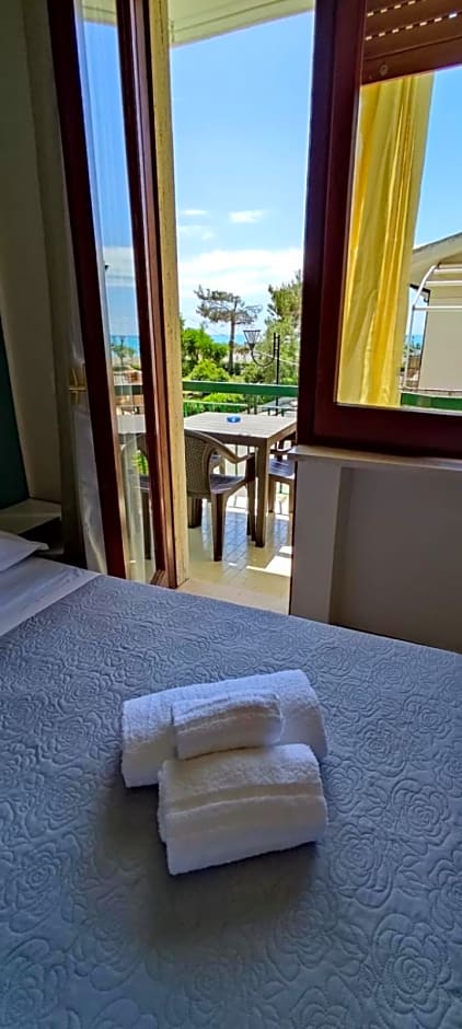 AD UN PASSO DAL MARE