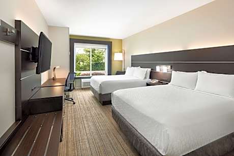 Standard Room with Two Queen Beds