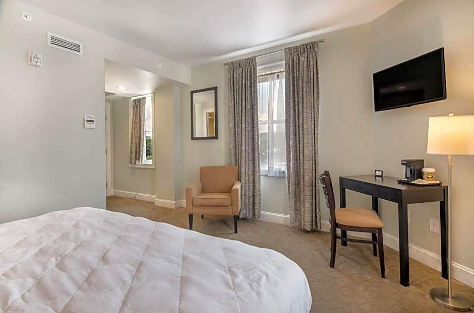 The Gin Hotel, an Ascend Collection Hotel