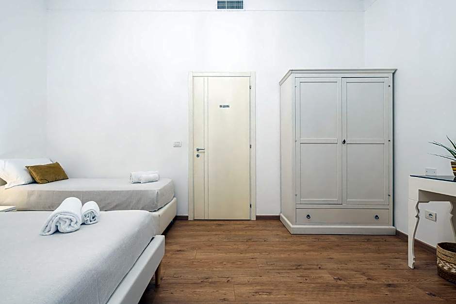 Blanco Rooms