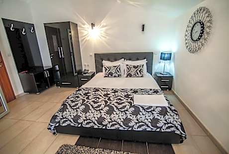 Double Room with Spa Bath