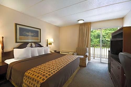 Days Inn by Wyndham Birmingham AL