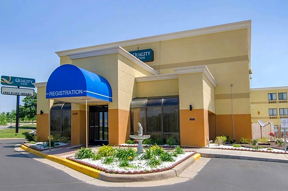 Quality Inn Merriam Kansas City