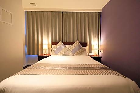 Standard Semi-Double Room Non-Smoking