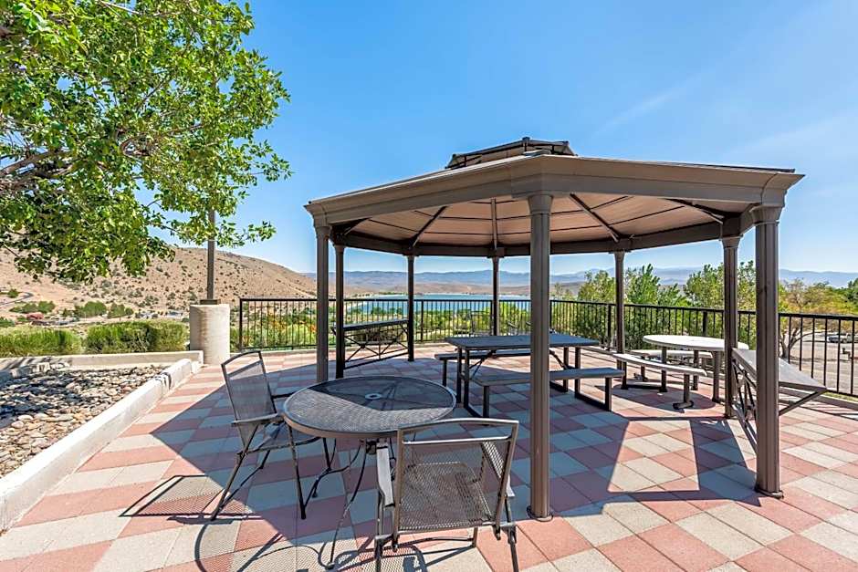 Best Western Topaz Lake Inn