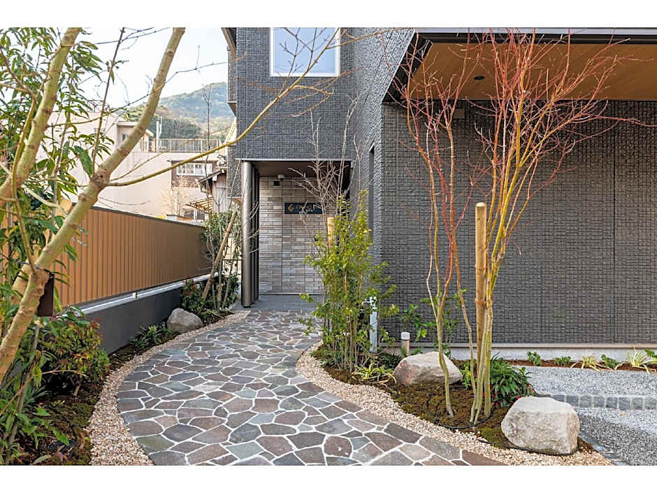 GRAND BASE Moji Nagomi