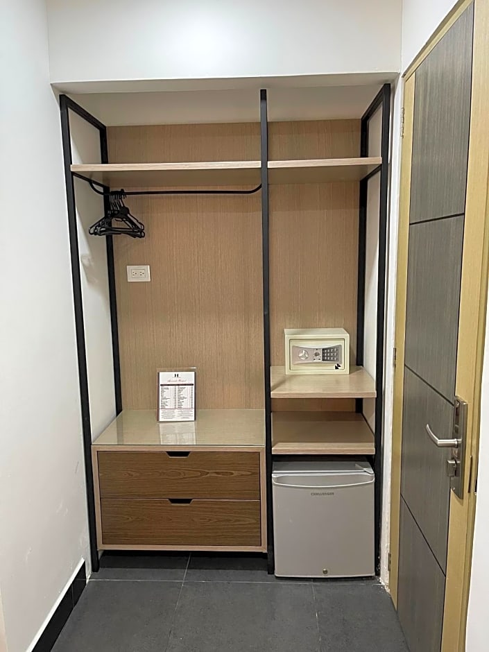 Hotel Merlott Lleras