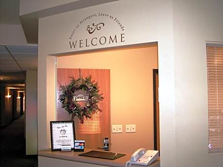 Sandhills Guest House Motel