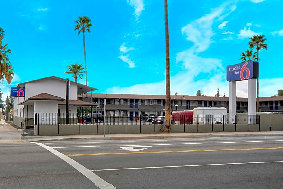 Studio 6 Suites San Bernardino, CA