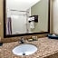 La Quinta Inn & Suites by Wyndham San Antonio Brooks City Base