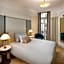 Small Luxury Hotel Ambassador a l'Opera