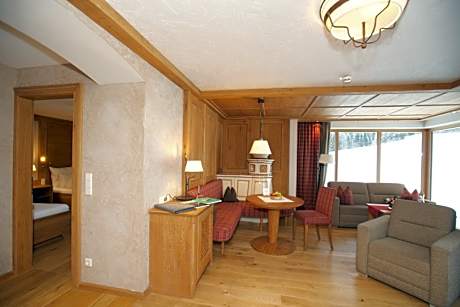 Suite with Mountain View