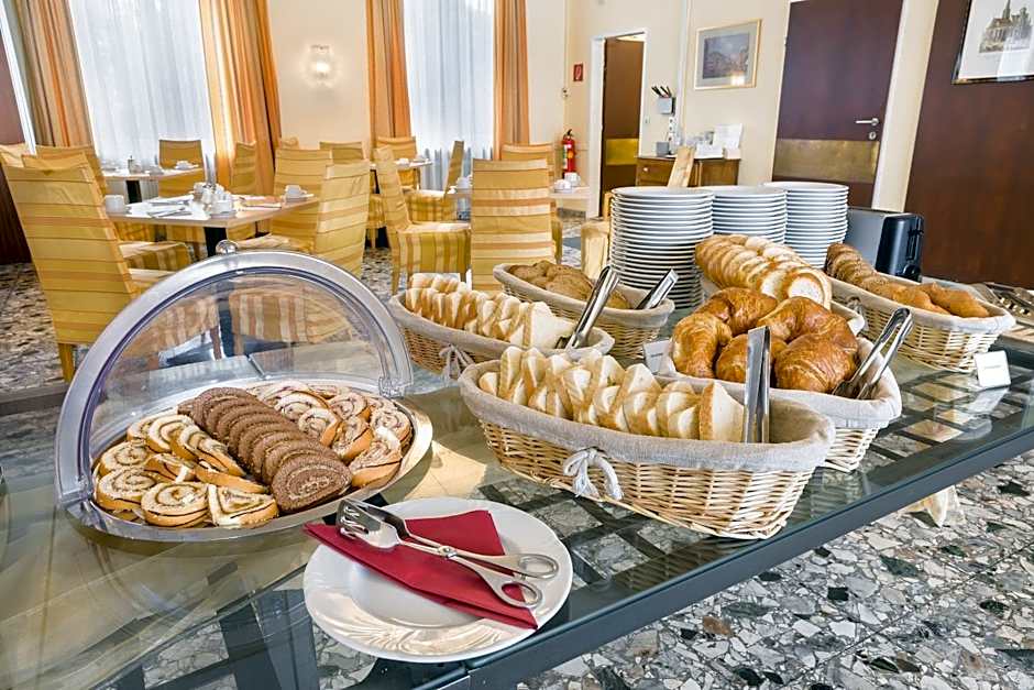 Garner Hotel Vienna - Prinz Eugen by IHG