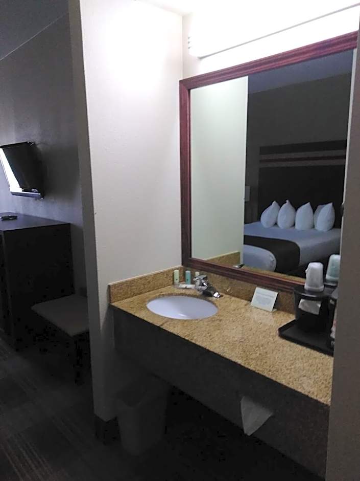Quality Inn & Suites