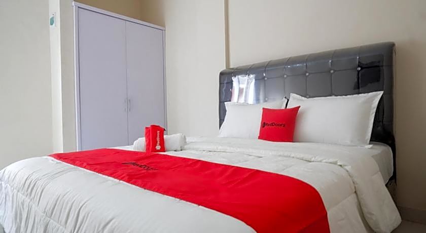 RedDoorz Syariah near RSUD Margono Purwokerto