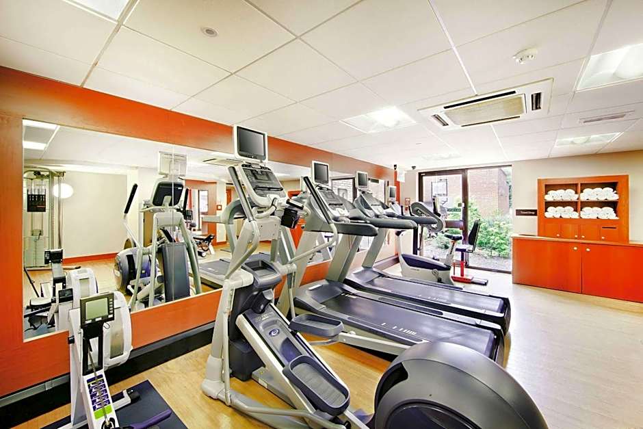 DoubleTree by Hilton Manchester Airport