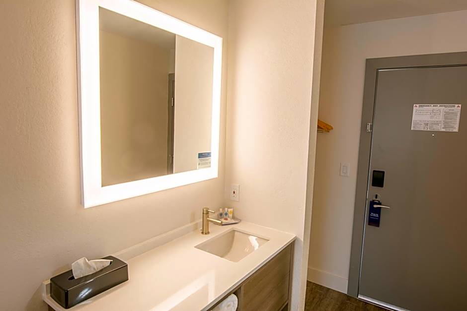 Comfort Inn Battle Mountain - Midway Between Elko and Winnemucca