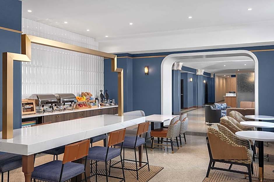 The Well House Hamilton, Tapestry Collection by Hilton