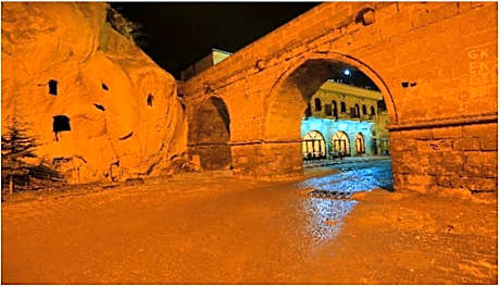Jerveni Cave Hotel