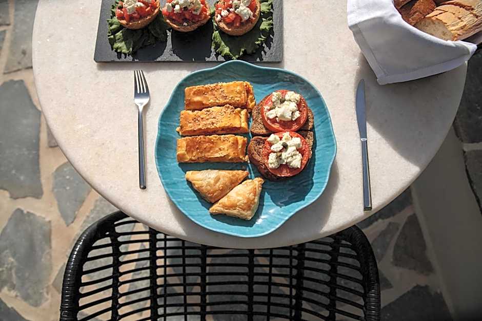 Iria Beach Art Hotel