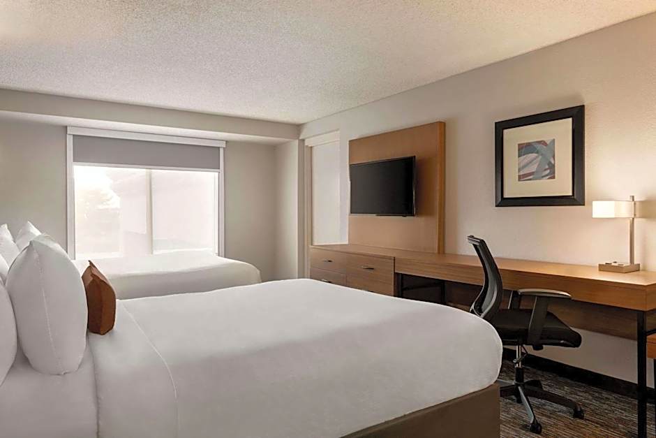 Wingate by Wyndham Cincinnati/Blue Ash