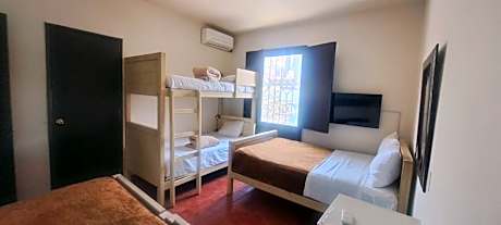 Triple Room with Private Bathroom