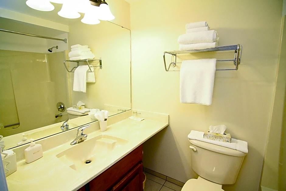 Heron's Landing Hotel